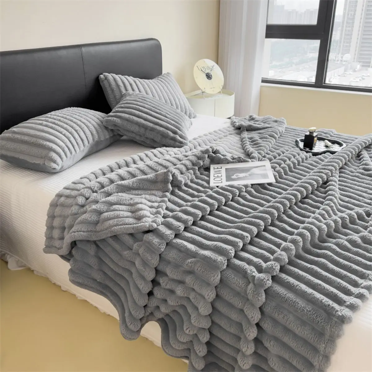 New Artificial Rabbit Plush Autumn Warm Blankets for Beds Soft Coral Fleece Sofa Throw Blanket Comfortable Thicken Bed Sheet