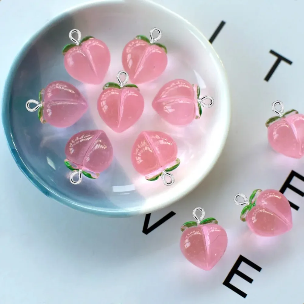 10pcstr ansparent Pfirsich flache Harz Charms Anhänger für Schmuck herstellung Accessoires DIY Ohrringe Halskette Schlüssel bund Dekoration