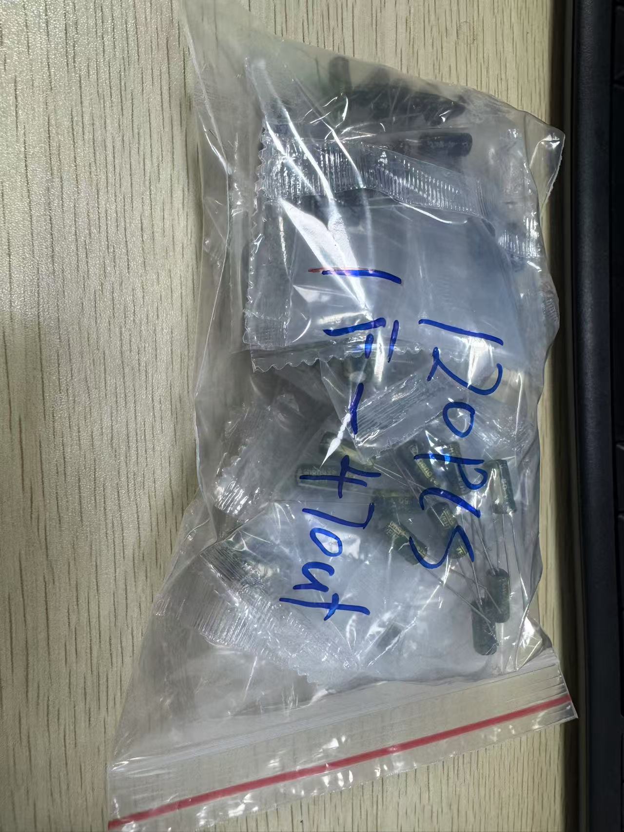 120 Uds desayuno 16V 25V 50V Kit de condensadores electrolíticos de aluminio 12 valores 1uF-470uF 0,22uF-470uF condensador electrolítico DIP