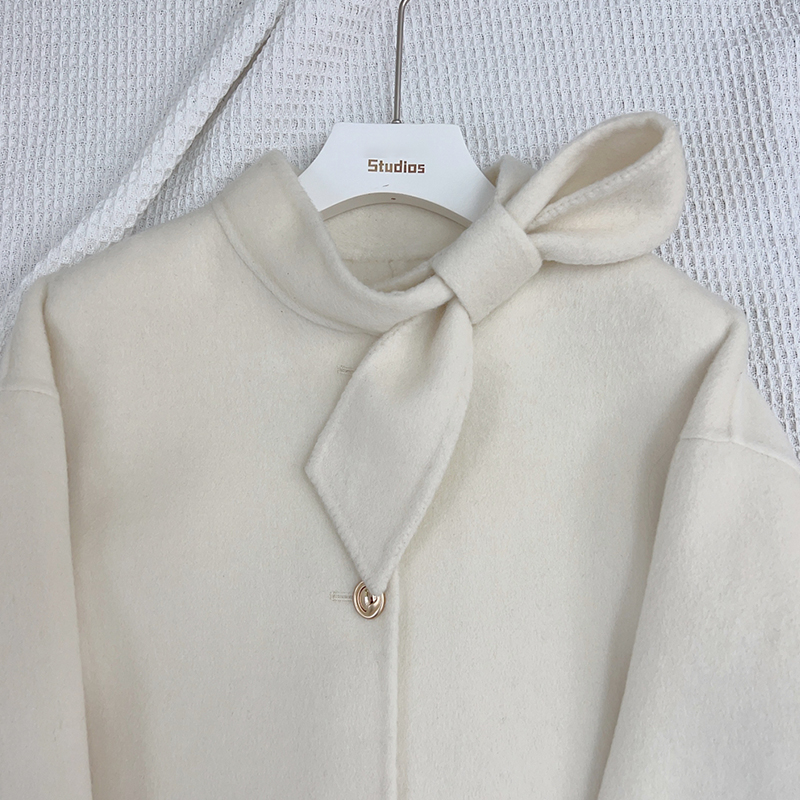 女性用カシミヤウールとウールのジャケット,豪華なコート,本物の天然のキツネの毛皮のパッチワーク,女性のアウトドアウェア,コート,新しい冬2024