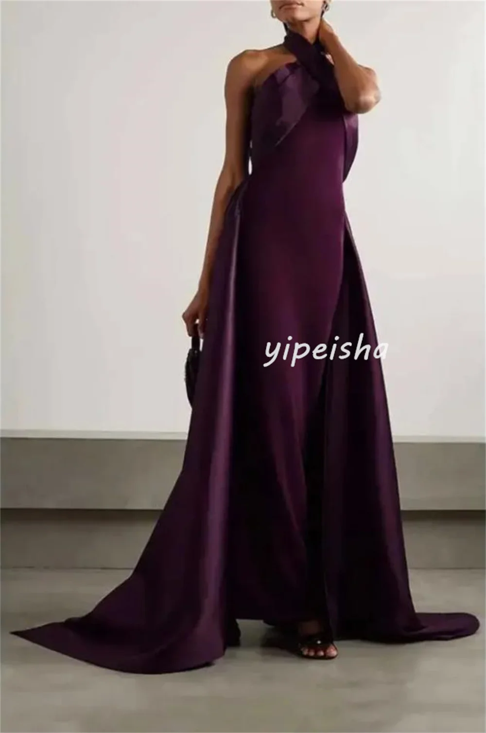 Dostosowane wykwintne eleganckie plisowane drapowane długie sukienki w kształcie litery A Halter Sukienki na specjalne okazje Dopasowana moda