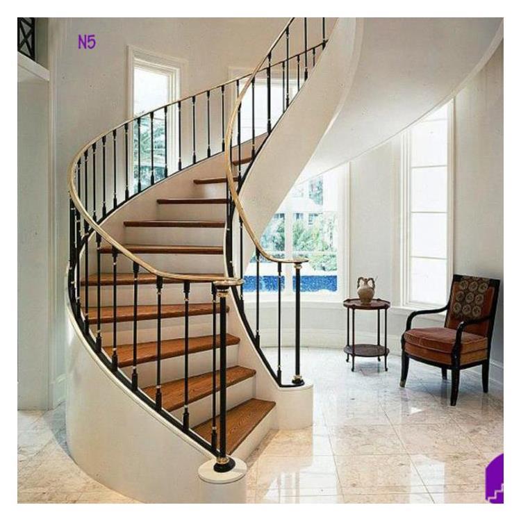 Escada espiral interna de design moderno de alta qualidade, escada espiral de aço, degraus de escada de carvalho, escada curvada de vidro