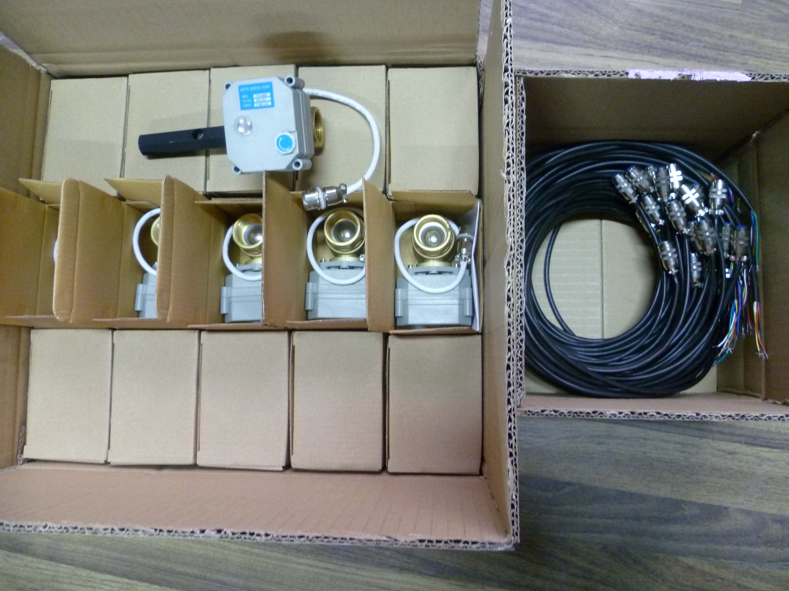 บอลวาล์วหัวขับมอเตอร์ไฟฟ้าขนาดเล็กกันน้ำ24V DC 3สายเชื่อมต่อวาล์วการเกษตร