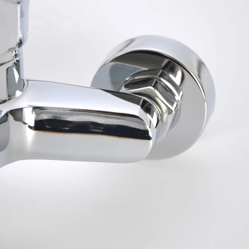Self-กาวก๊อกน้ําฝักบัวตกแต่ง Chrome FINISH ท่อน้ําสแตนเลสผนังครอบคลุมอุปกรณ์ห้องน้ํา