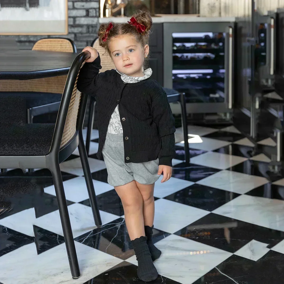 AP ヘリンボーン コレクション 2025 秋ストレッチ女の子と男の子の服ベビー花柄セット子供カーディガンケーブルニットポロ、 # 6006