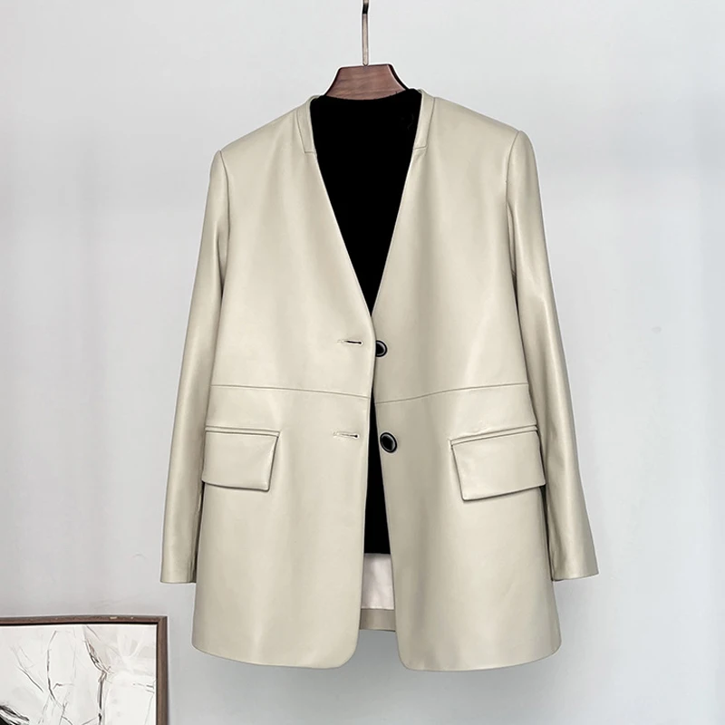 Julypalette-Chaqueta de piel de cordero de primera capa para mujer, chaqueta con cuello en V, abrigos de moda con dos botones, chaquetas de cuero genuino para mujer 2024
