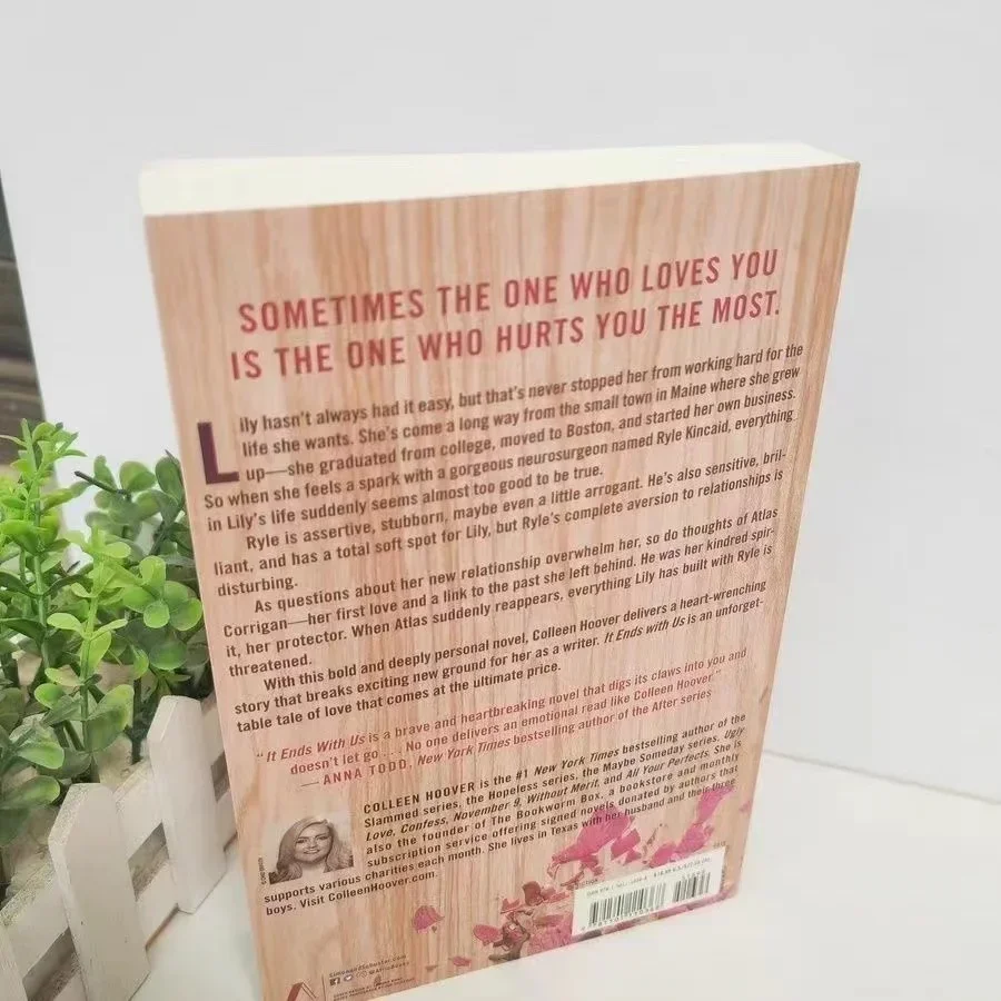 It Starts with Us โดย Colleen Hoover/It Ends with Us หนังสือนวนิยายเป็นภาษาอังกฤษ # หนังสือปกอ่อนที่ขายดีที่สุดในวันอาทิตย์ 1 ครั้ง