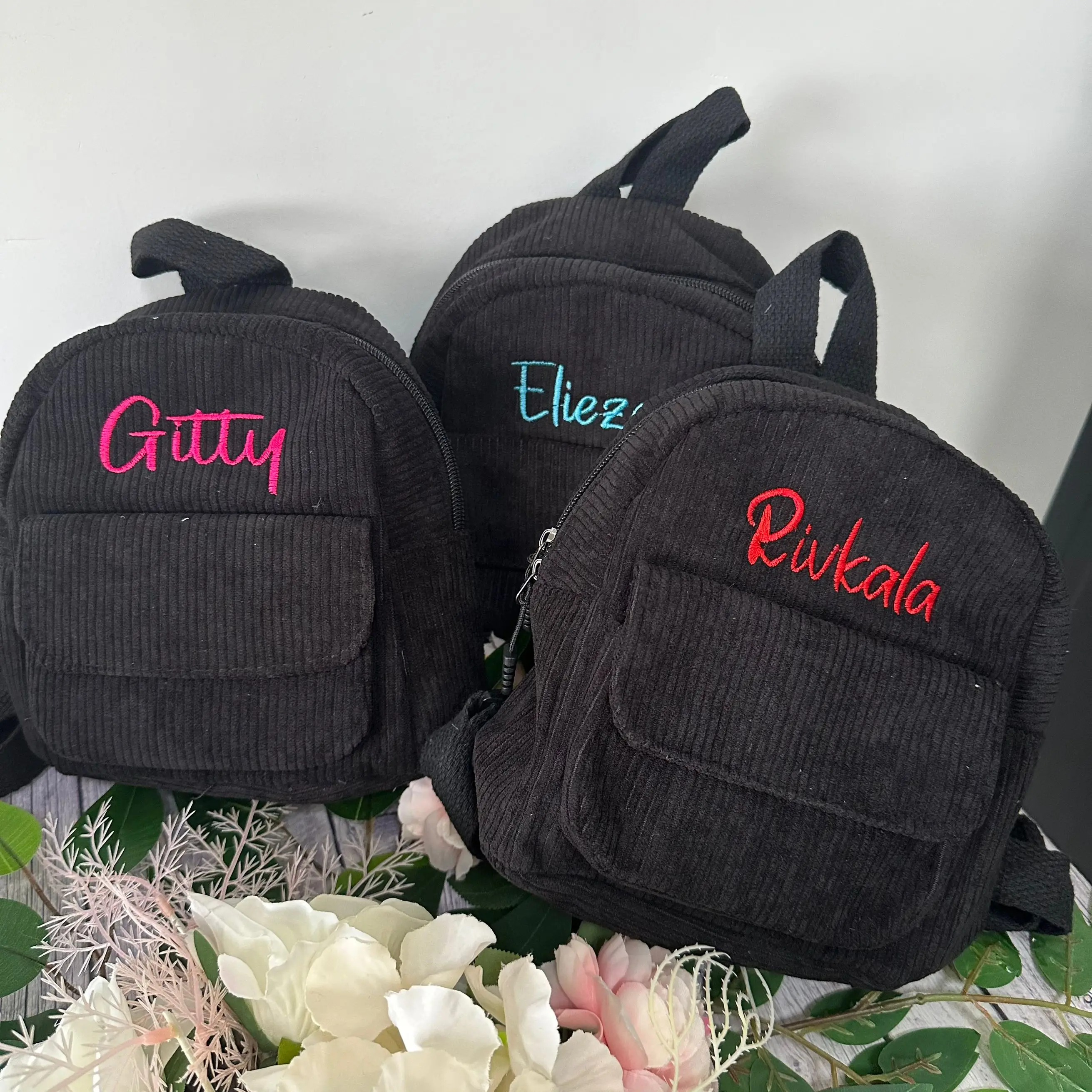Personalisierter neuer Mini-Rucksack 2025, Cord, einfacher Stil, bestickt, einzigartiger Name für Kinder, Geburtstagsgeschenk, kleine Outdoor-Tasche