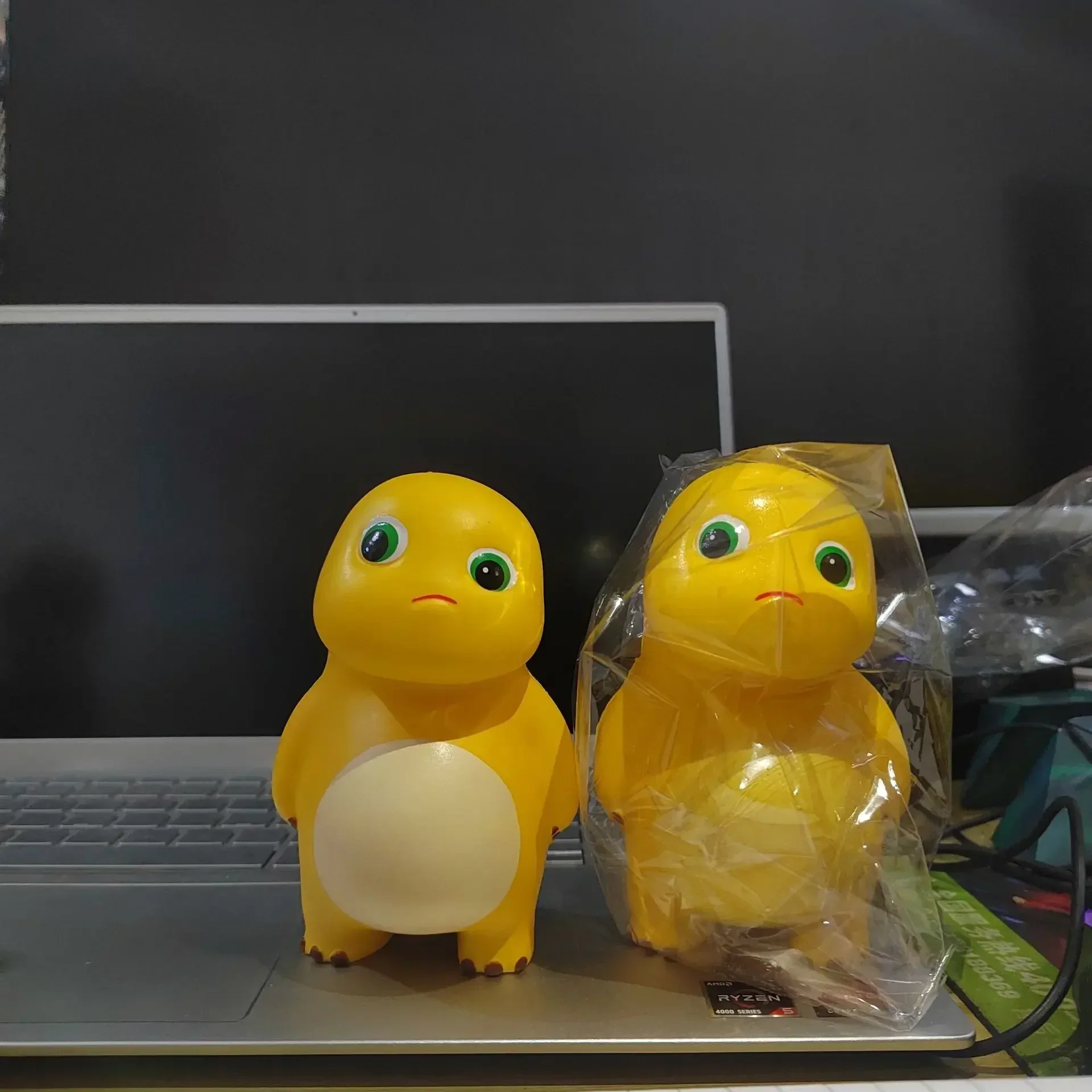 Miniso bonito kawaii leite dragão boneca brinquedo de pelúcia travesseiro nailong pingente menino e menina aniversário presente do feriado