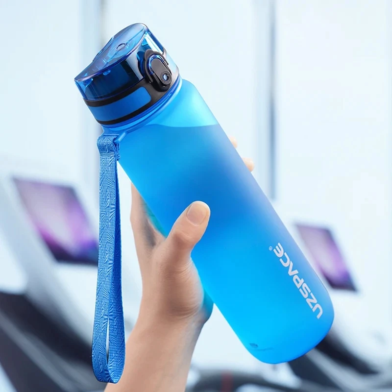 Bán Bình Nước Thể Thao 500/1000ML Protein Shaker Ngoài Trời Du Lịch Di Động Chống Rò Rỉ Drinkware Uống Nước Nhựa Bình BPA miễn Phí