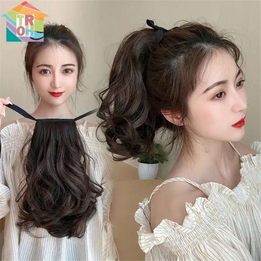 Peruca de rabo de cavalo sintético de comprimento médio, cabelo curto encaracolado, ondas grandes, estilo alça, peruca para mulheres, aparência natural, fácil de usar