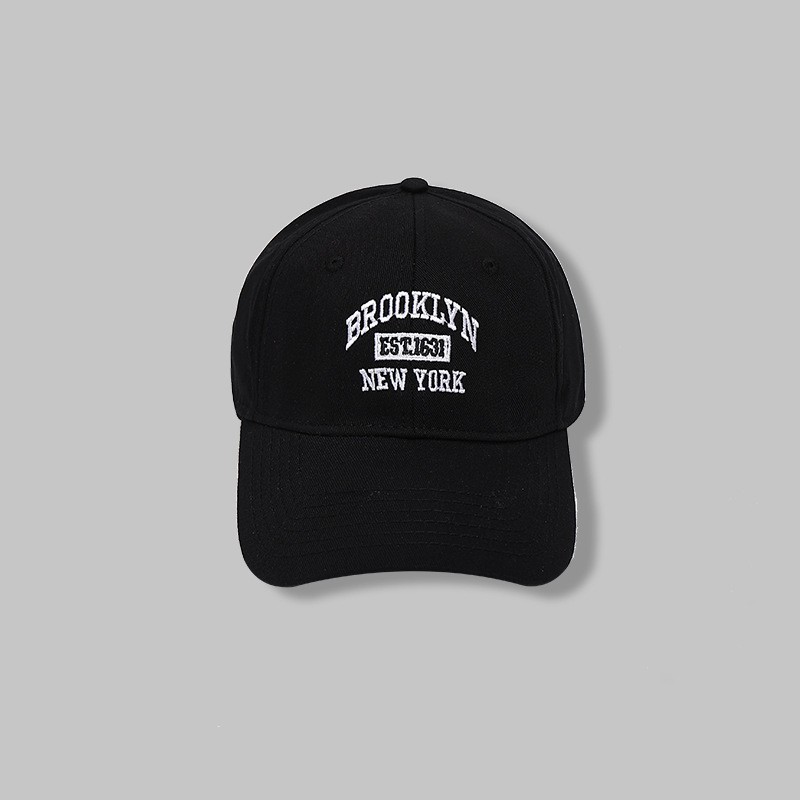 Boné de beisebol bordado com letras elegantes e versáteis para mulheres na primavera e no verão Boné de bico de pato ajustável estilo coreano