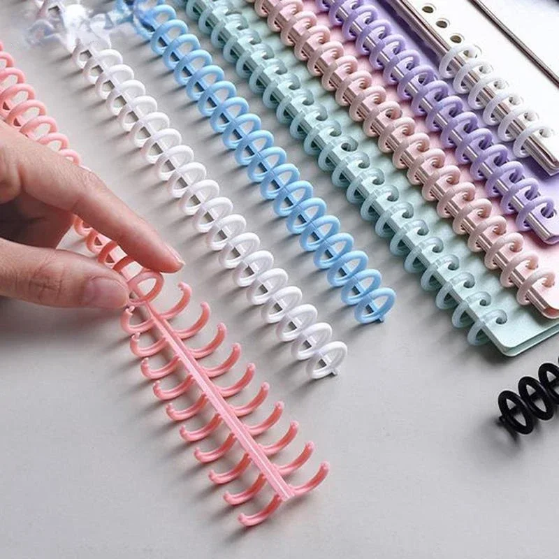 5ชิ้นวงแหวนเกลียวสปริงยึดพลาสติก30รูสำหรับ A4กระดาษเครื่องเขียนเครื่องใช้สำนักงาน