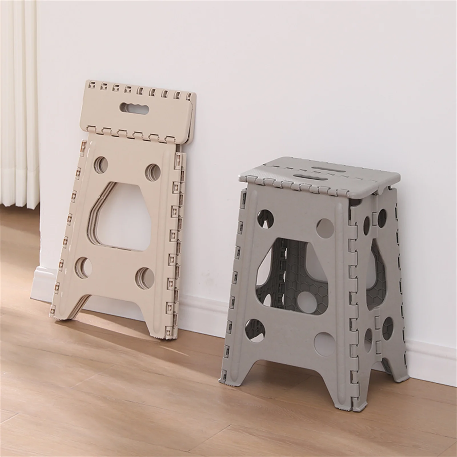 Silla plegable portátil para exteriores, banco de plástico, banco pequeño plegable, banco de pesca, silla de playa beige