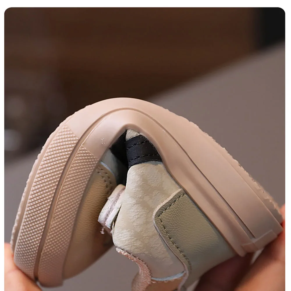 PU หนังรองเท้าเด็กนักออกแบบรองเท้าผ้าใบเด็ก Ergonomics Soft-soled สาวรองเท้าผ้าใบ Anti-ลื่นกีฬารองเท้ารองเท้าเด็กวัยหัดเดิน