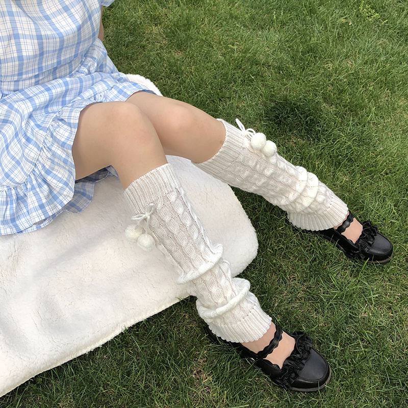 jk accessories de inverno meia para usar com o sapato lolita  Estilo japonês Inverno Meias Quentes Lolita Meias De Malha De Perna Quente Bola De Lã De Malha Tampas De Pé Aquecedores De Perna Com Bolas Para As Mulheres