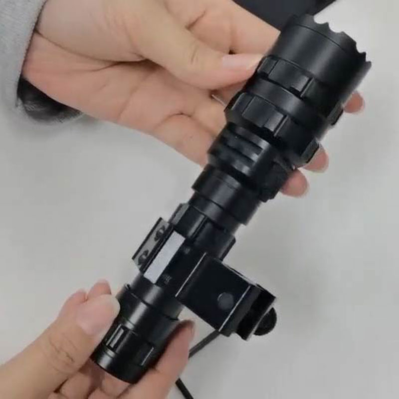 Profession elle Jagd taktik Nacht Aufklärung führte Taschenlampe l2 Lampe Perlen wasserdichte wiederauf ladbare Outdoor tragbare Taschenlampe