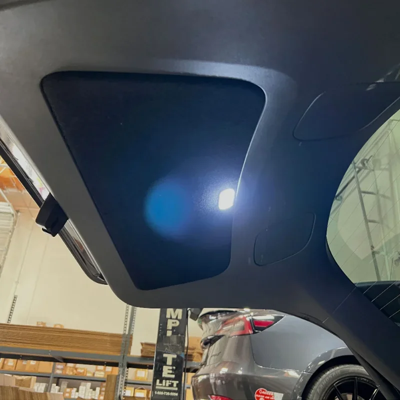トランクライトテスラモデル Y 48 LED インテリア荷物オリジナルコネクタテールブーツ照明ランプ交換アクセサリー 2023
