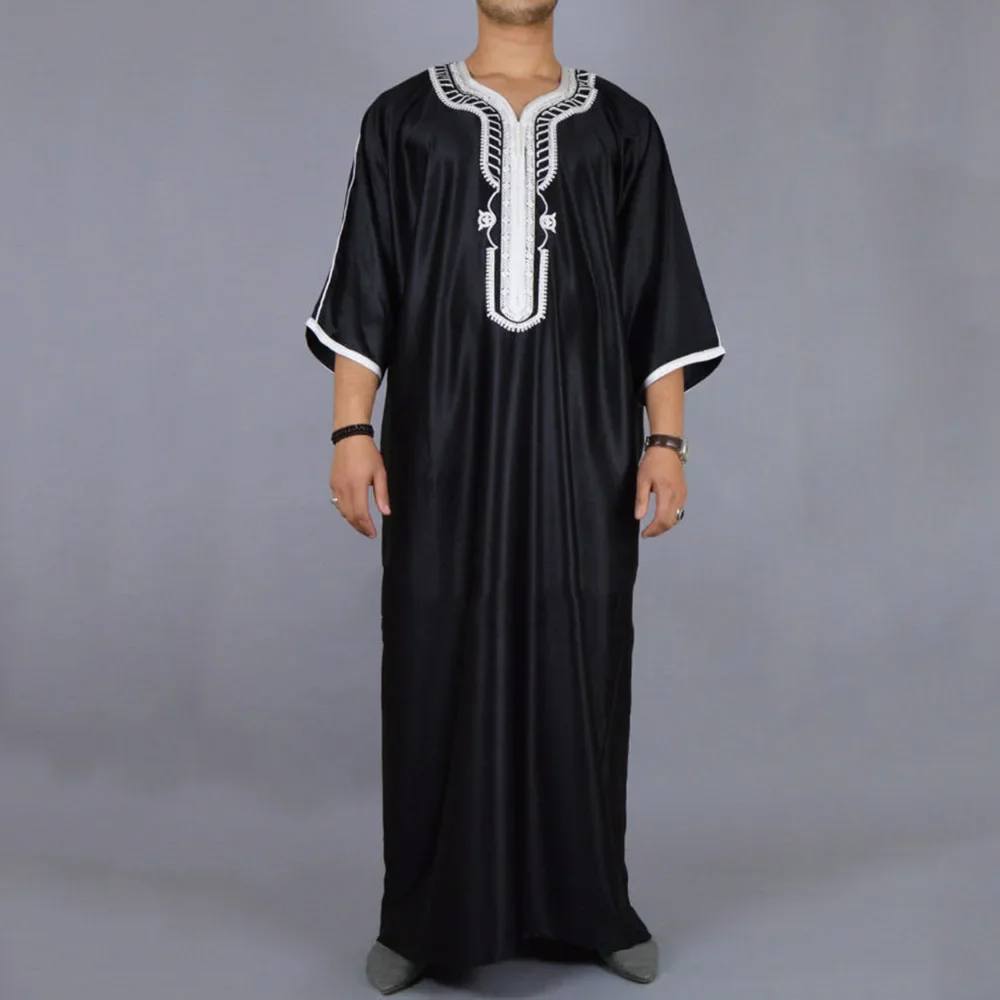 Muslimische Männer Stickerei Lose Atmungs Lange Stil Casual Robe Saudi Arabischen Thobe Kaftan Ropa Arabe Islamischen Thobe Indische Kleid Robe