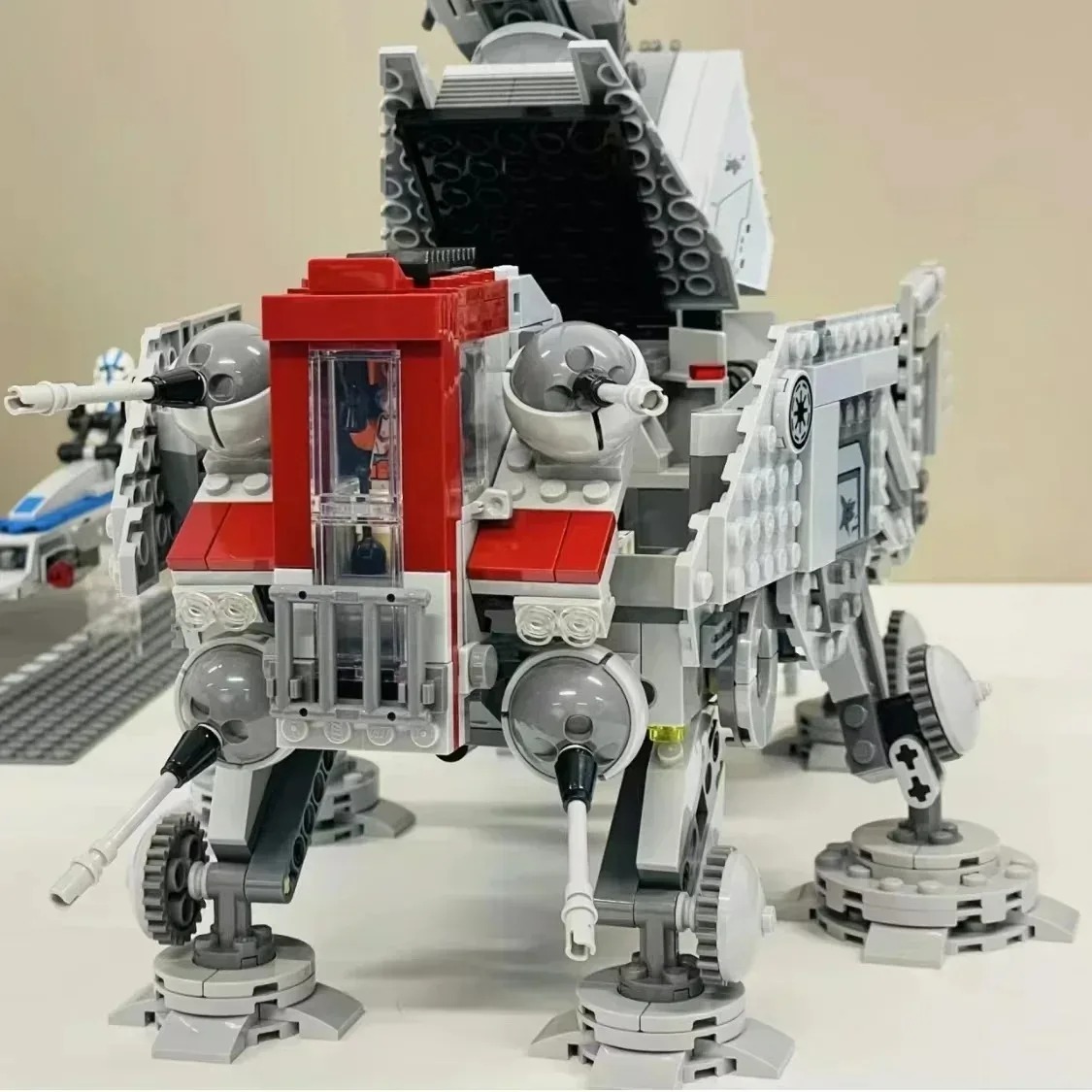 Miniso Disney Star Wars All Terrain Tactical Actuator AT-TE Walker 75337 Model Building Kit Self-locking Bricks ChristmasGift