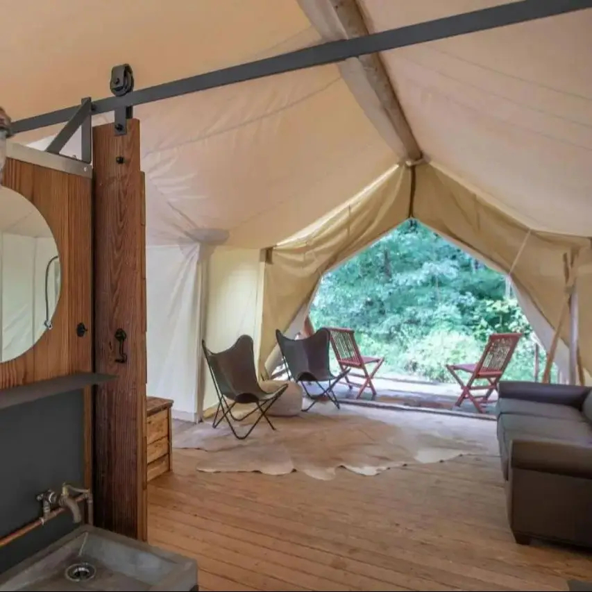 เต็นท์ซาฟารีหรูหรา Teepees Yurts กิจกรรมเทศกาลโรงแรมกลางแจ้ง glamping ผ้าแรงดึงเมมเบรนเป็นมิตรกับสิ่งแวดล้อม PVC Family Camping