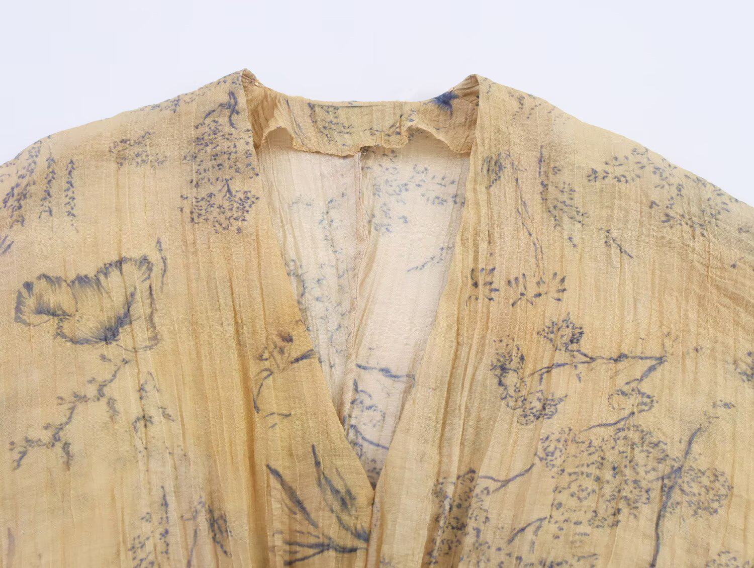 Verão feminino 2025 novo estilo de moda europeu e americano com decote em v manga morcego solto impresso topo