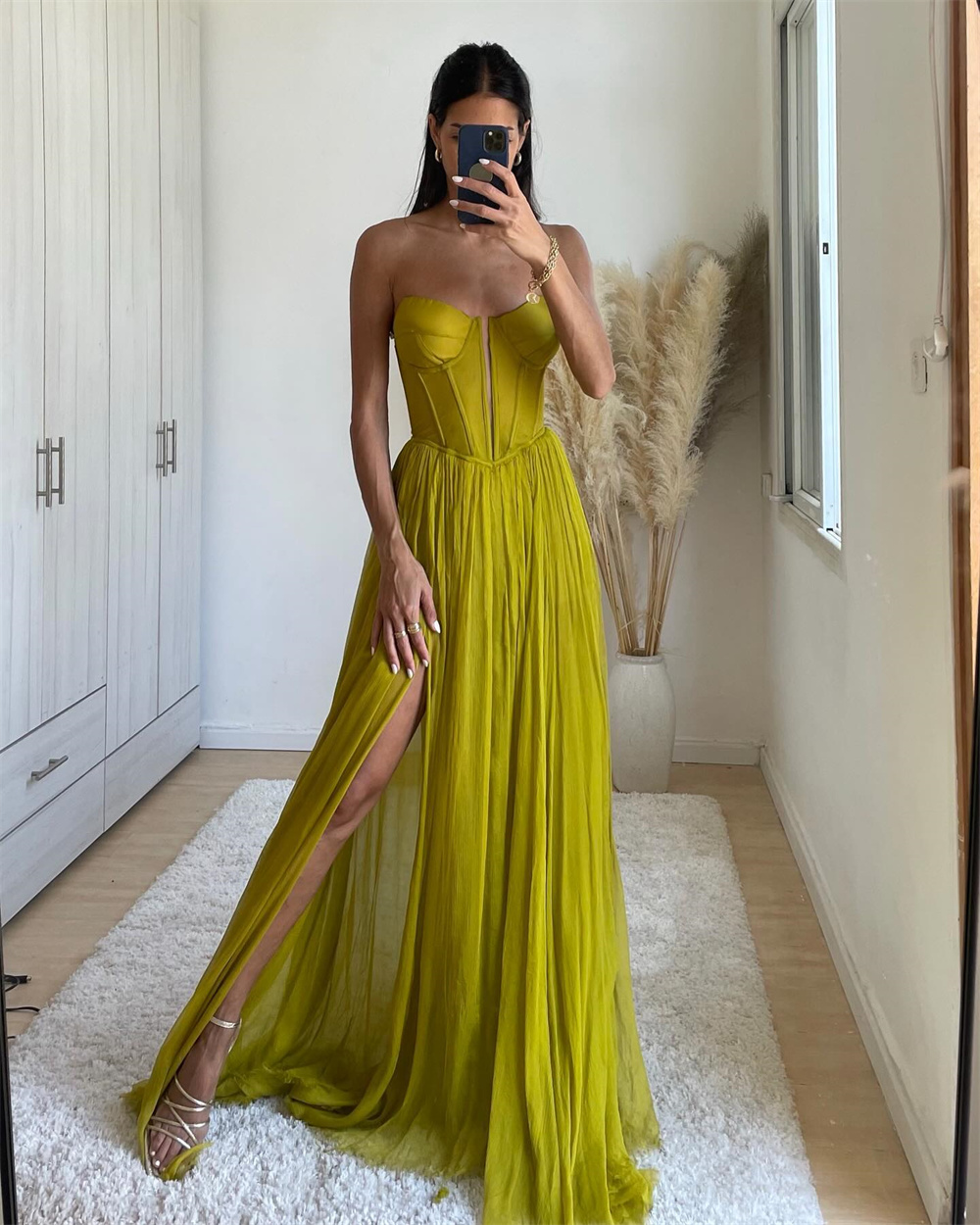 Bella Yellow Chiffon Prom Dresses Strapless Aline Side Split Wedding Dress Customized Sleeveless Floor-length Vestidos De Fiesta