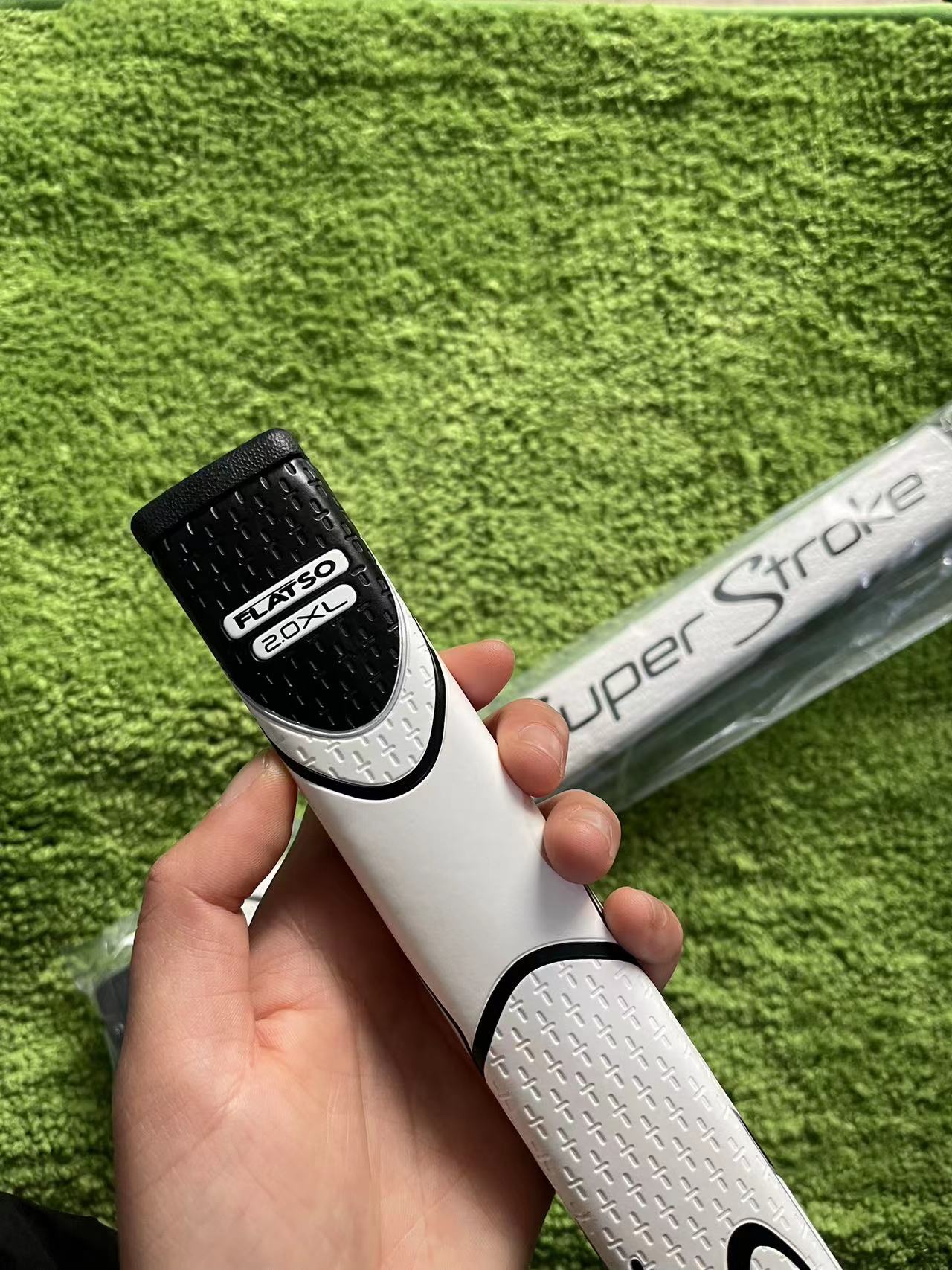 1 個新パターグリップ 2.0 ゴルフグリップスーパーゴルフパター Zenergy-XL Flatso 良質