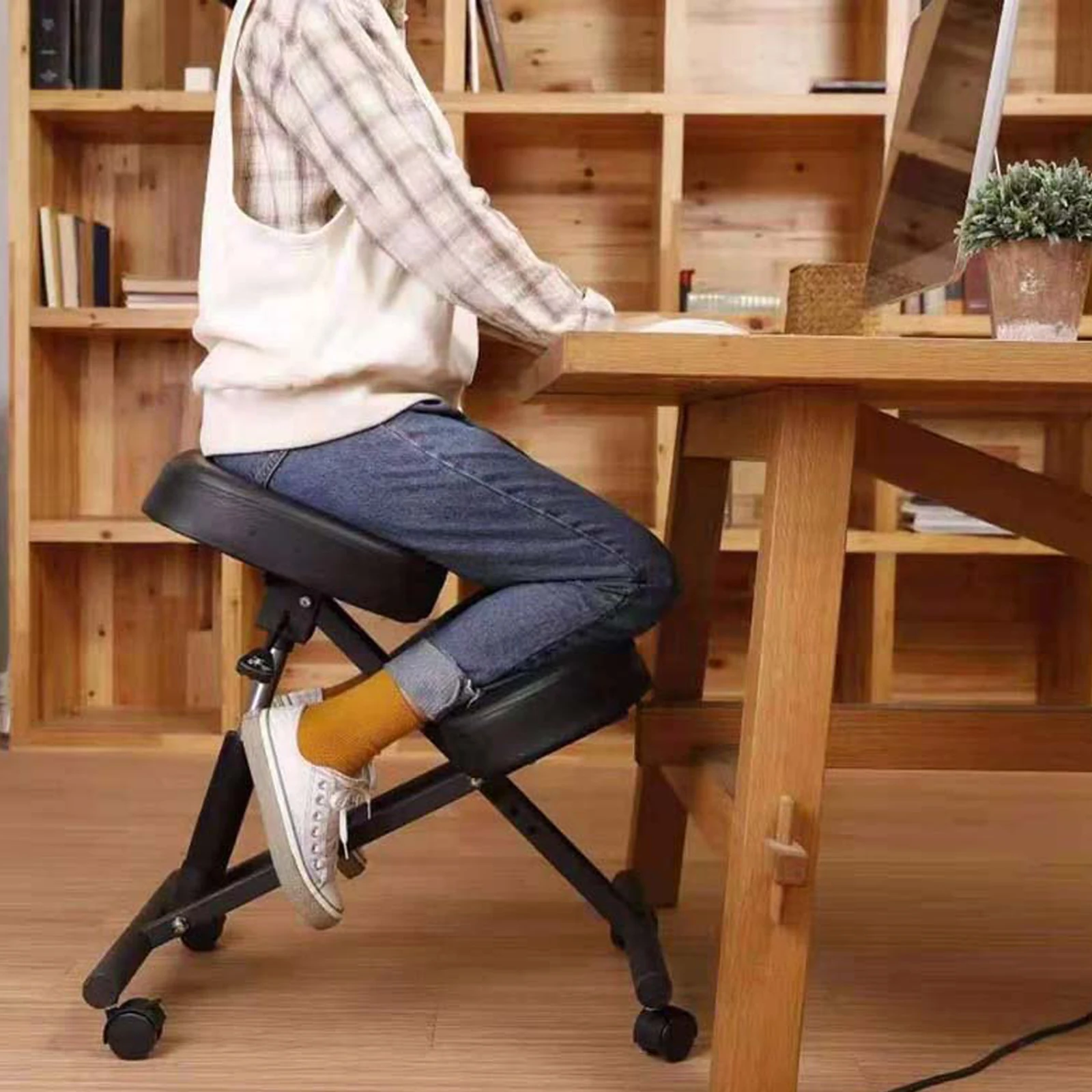 Sedia ergonomica regolabile per ginocchia: altezza pneumatica, riduce la rigidità, supporta fino a 250 libbre, design nero elegante per qualsiasi spazio