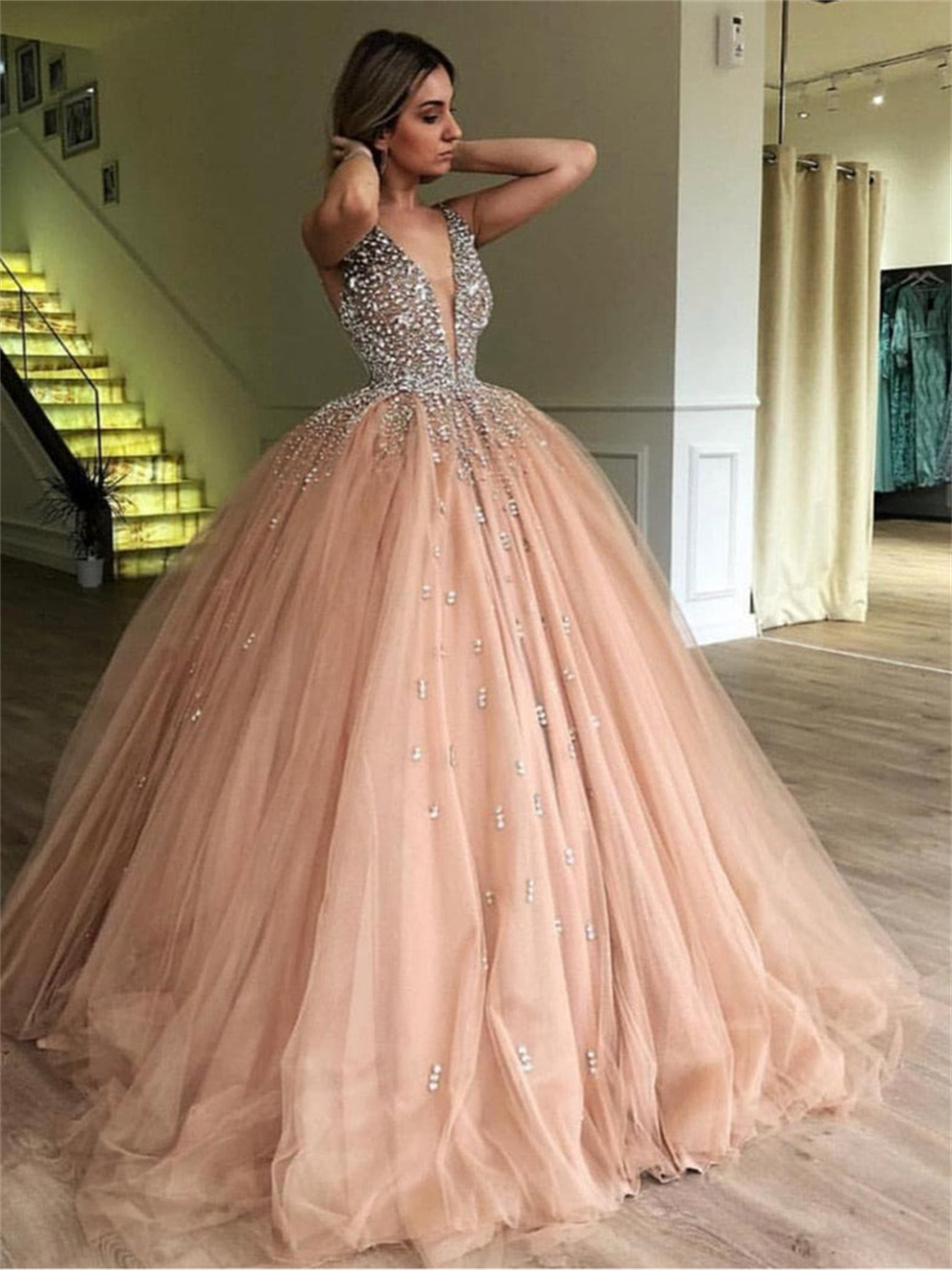 เซ็กซี่ลึกVคอTulleชุดราตรี 2024 Elegant BeadedแขนกุดคลาสสิกA-Lineความยาวชั้นชุดVestidos De Novia