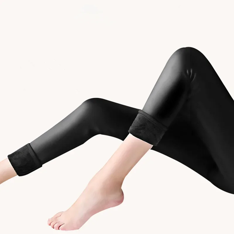 Invierno cálido 100kg grasa MM talla grande mujeres más terciopelo Color sólido imitación cuero pantalones de cintura alta Leggings 6XL Mujer MZ1097