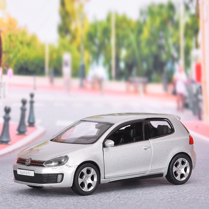 Escala 1:36 vw golf 6 liga diecast carros modelo brinquedo alta simulação metal corpo portas abertas puxar para trás veículos para presentes das crianças