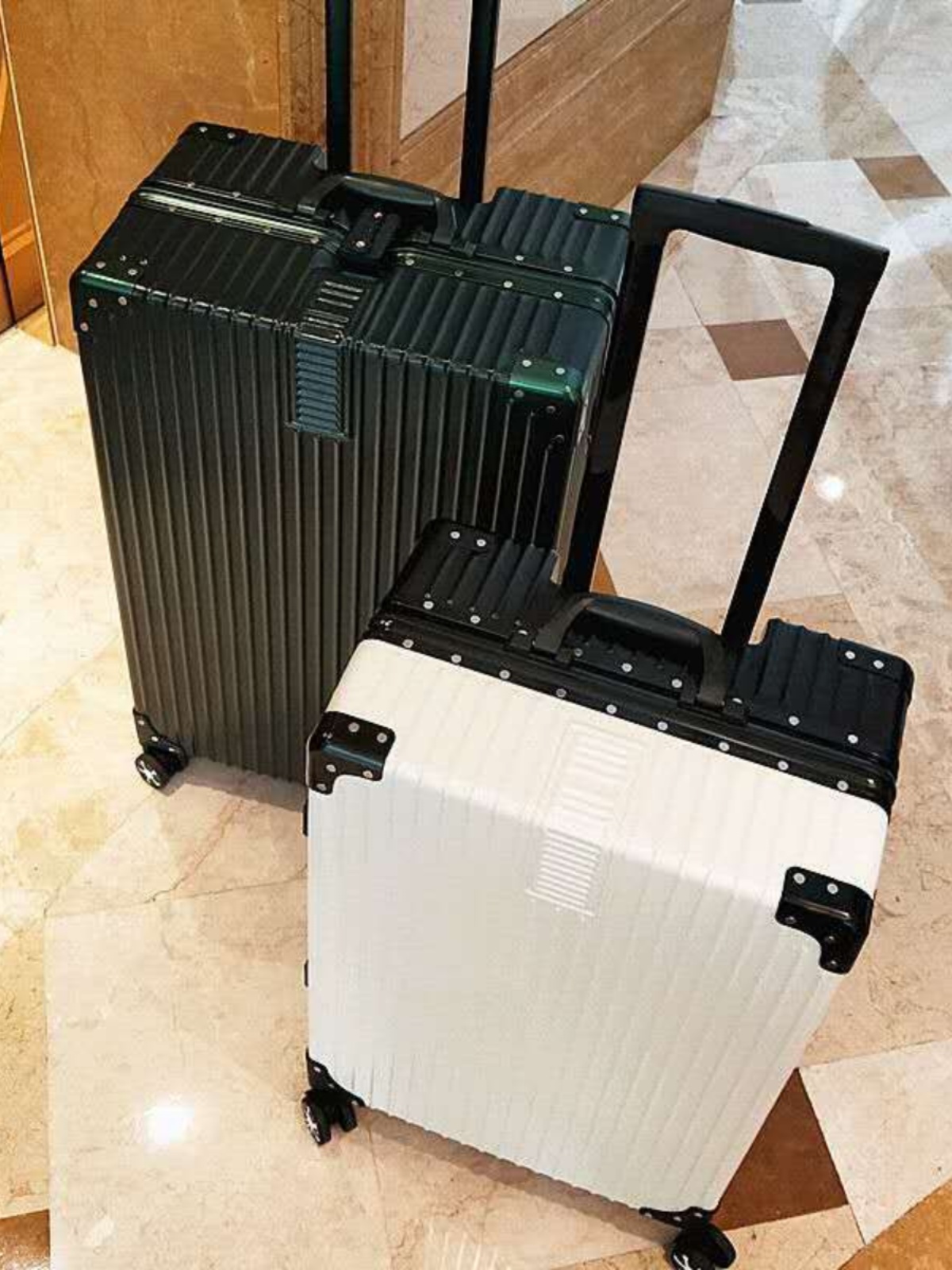 韓国スタイルの大容量旅行スーツケース男子学生プルロッド荷物ボックスアルミフレーム防水 ABS PC ファッショナブルなバッグ