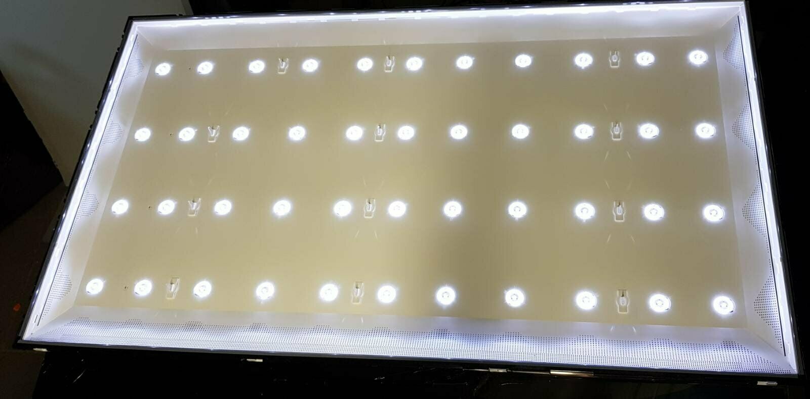 LED backlight strip for V5DF-430DCA-R1 V5DF-430DCB-R1 UE43J5500AU UE43J5500AK UE43J5550AW UA43J5088ACXXZ UE43J5570 UE43J5088