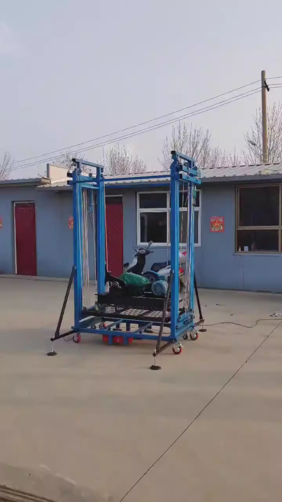 Heavy Duty Electric Scaffolding 4-12M Working Height 500KG Load Capacity Industrial Lifting Equipment For Workshop Use