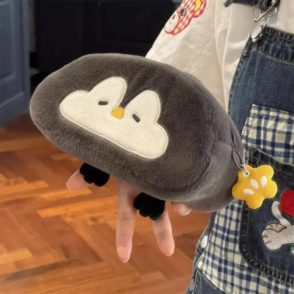 Astuccio per penne in peluche Kawaii Little Otter Penguin Astuccio per matite di grande capacità Astuccio per cancelleria Materiale scolastico di cancelleria