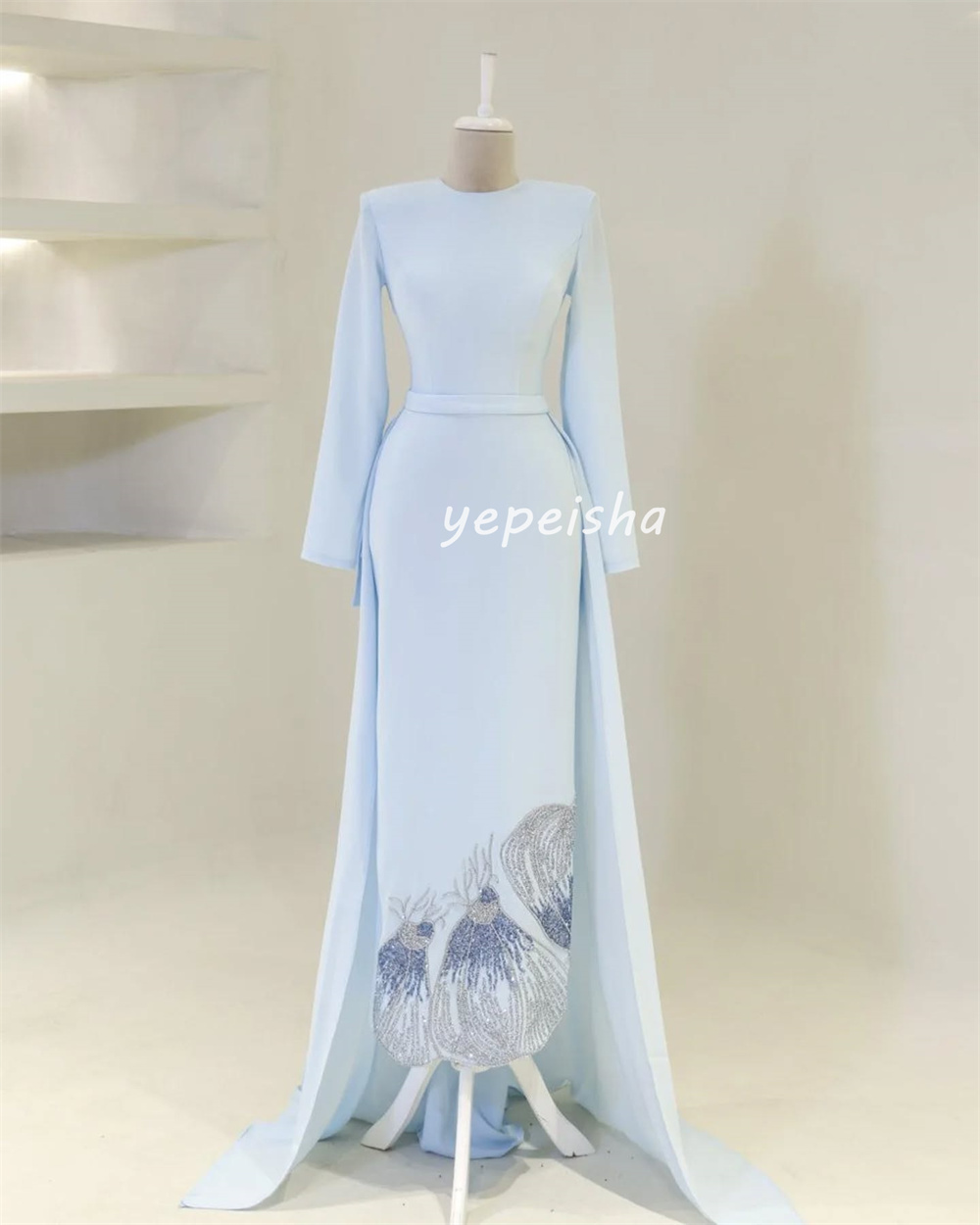 Maßgeschneiderte, komplizierte, glitzernde Jersey-Perlen, Pailletten, Schärpe, gerader U-Ausschnitt, lange Kleider, maßgeschneiderte Anlasskleider, Retro-Unisex