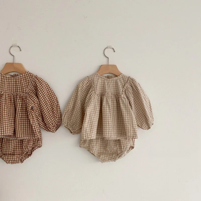 Conjunto de blusa a cuadros 100% algodón y pantalones cortos de PP para niños pequeños
