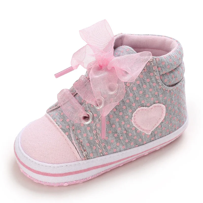Zapatos de lona para bebés recién nacidos, zapatos informales de encaje con pajarita en forma de corazón, antideslizantes, de algodón suave, superventas