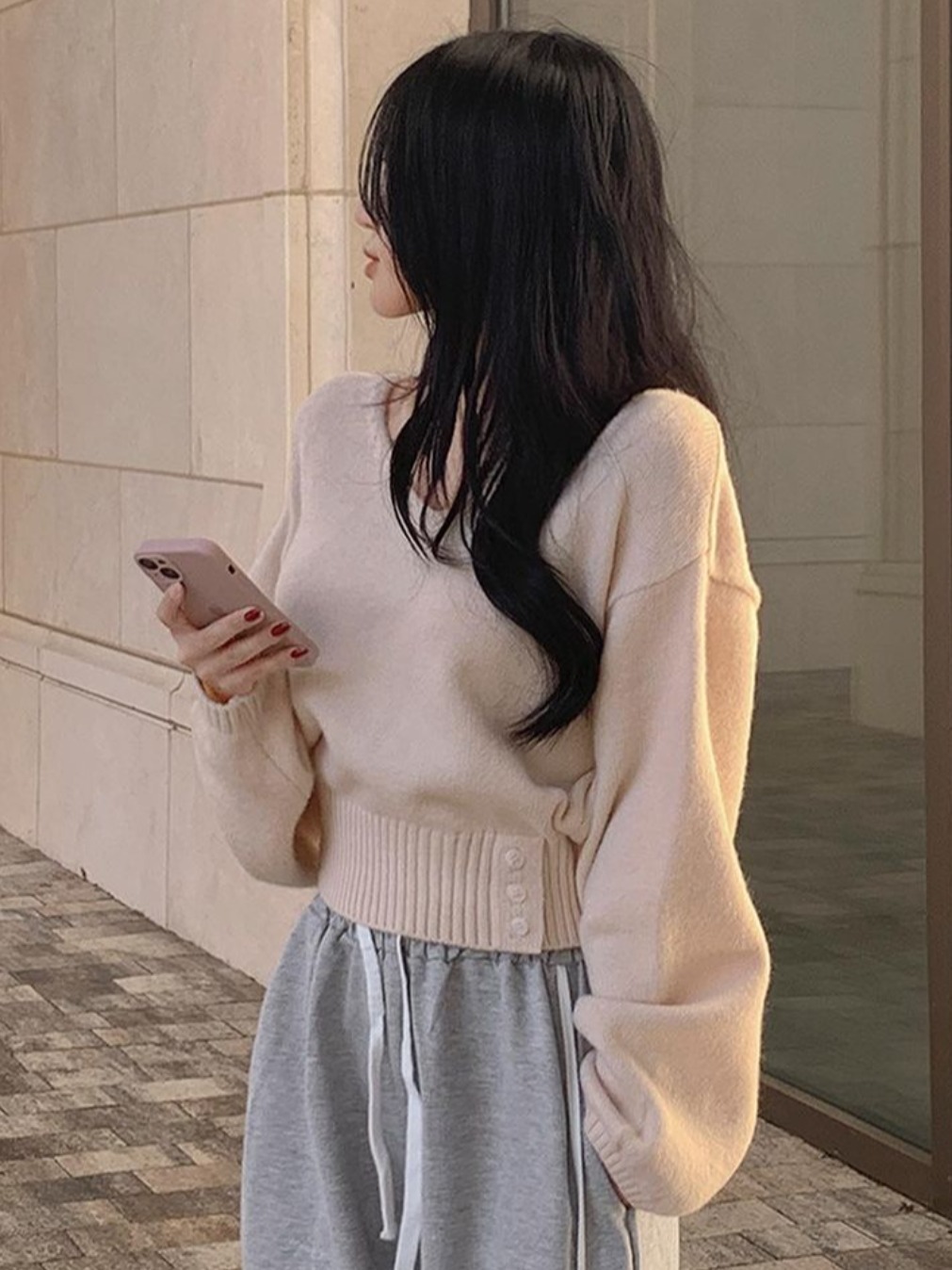 シックなヴィンテージ秋長袖ニットセーター V ネックウエストシンチ痩身多用途女性のオーバーヘッドハイカラー