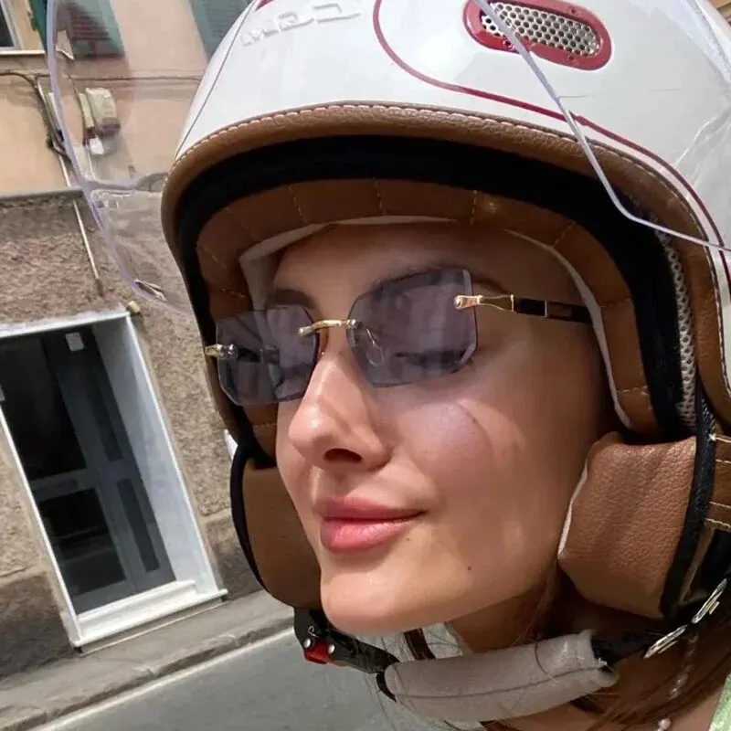 Occhiali da sole ovali rettangolari vintage da donna e da uomo con montatura in metallo e lenti trasparenti