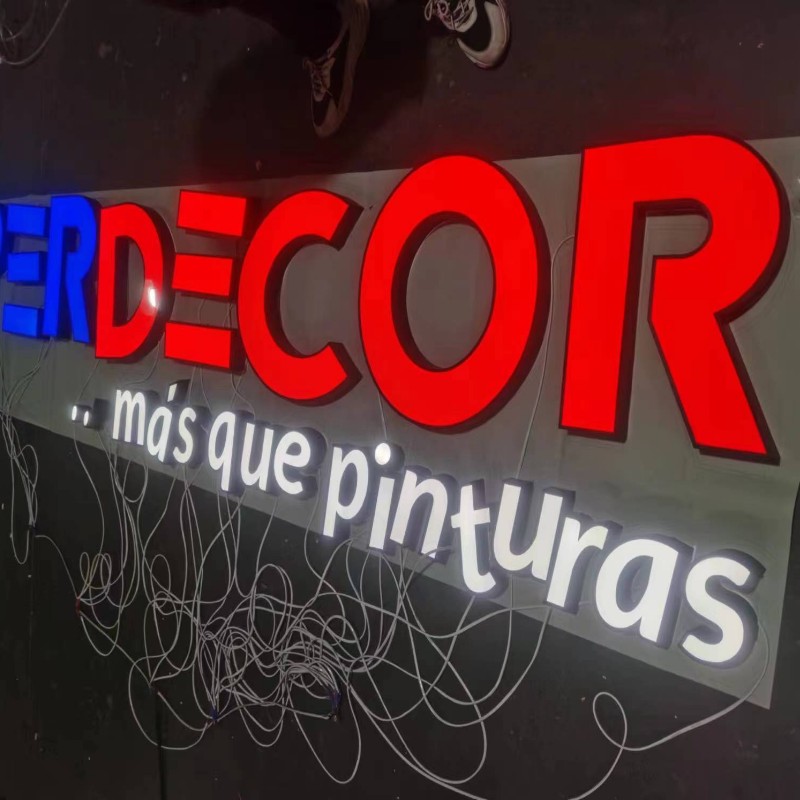 Maßgeschneiderte Outdoor-Acryl-LED-Kanalbuchstaben 3D-Shop-Schild Firmenlogo