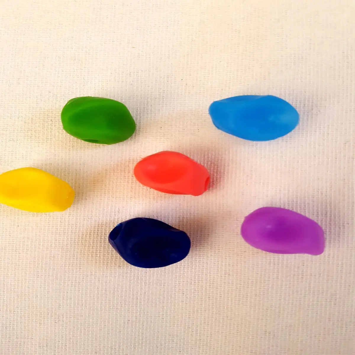 Portalápices especial para niños pequeños, Corrector de escritura, cubierta de bolígrafo de silicona, ayuda para la escritura, papelería, 10 Uds.
