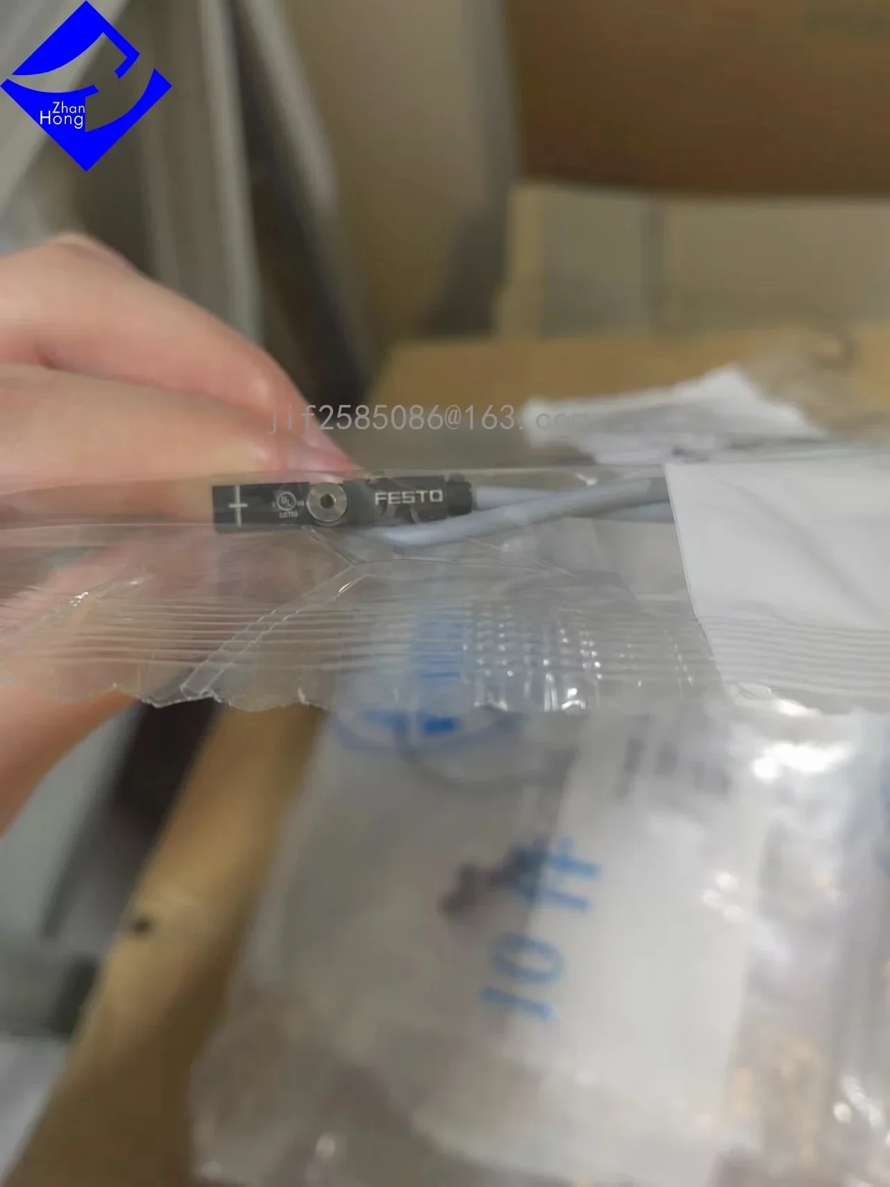 ของแท้ราคาพิเศษจํากัดเวลา 574334   SMT-8M-A-PS-24V-E-0,3-M8D Proximity Sensor แบรนด์เดิมใหม่ในสต็อก