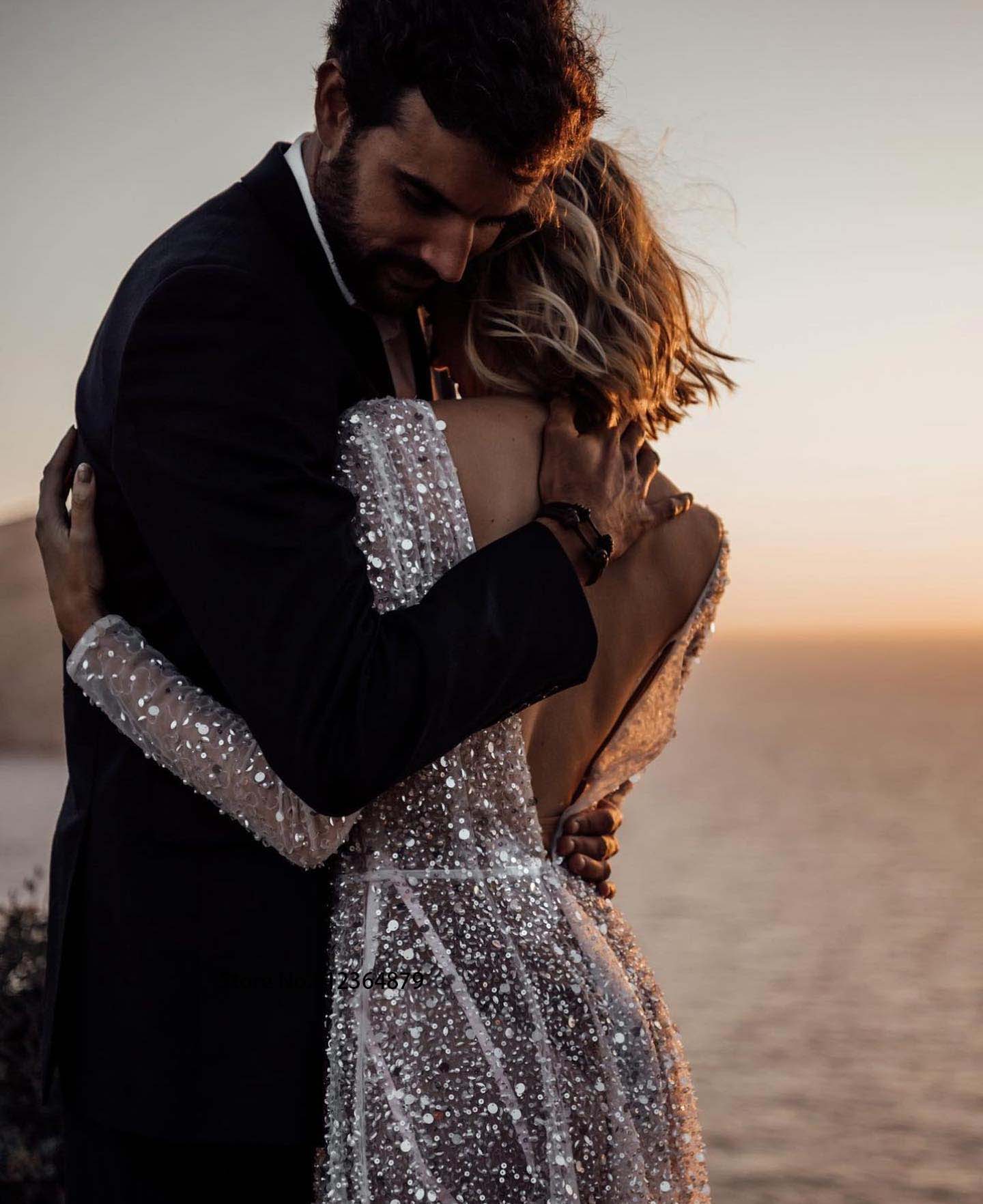 Atemberaubende, mit Perlen besetzte, paillettenbesetzte, lange Ärmel, V-Ausschnitt, Brautkleider, formelle Party-Erwachsenen-Abendkleider 2024, Rode De Morrie