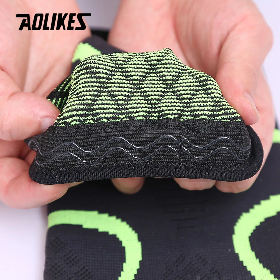 AOLIKES 1PCS ข้อศอกสนับสนุน Elastic GYM กีฬาข้อศอกป้องกัน Pad ดูดซับเหงื่อกีฬาบาสเกตบอลแขนแขนข้อศอกข้อศอก