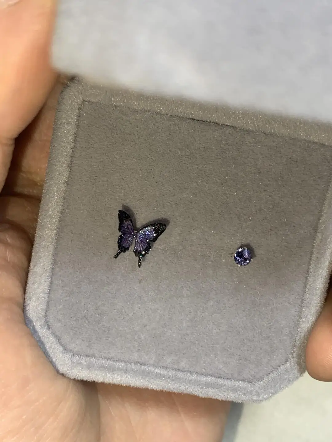 Brinco de Orelha Borboleta E para Mulheres, Estilo Simples e Versátil, Acório de Moda para Senhoras