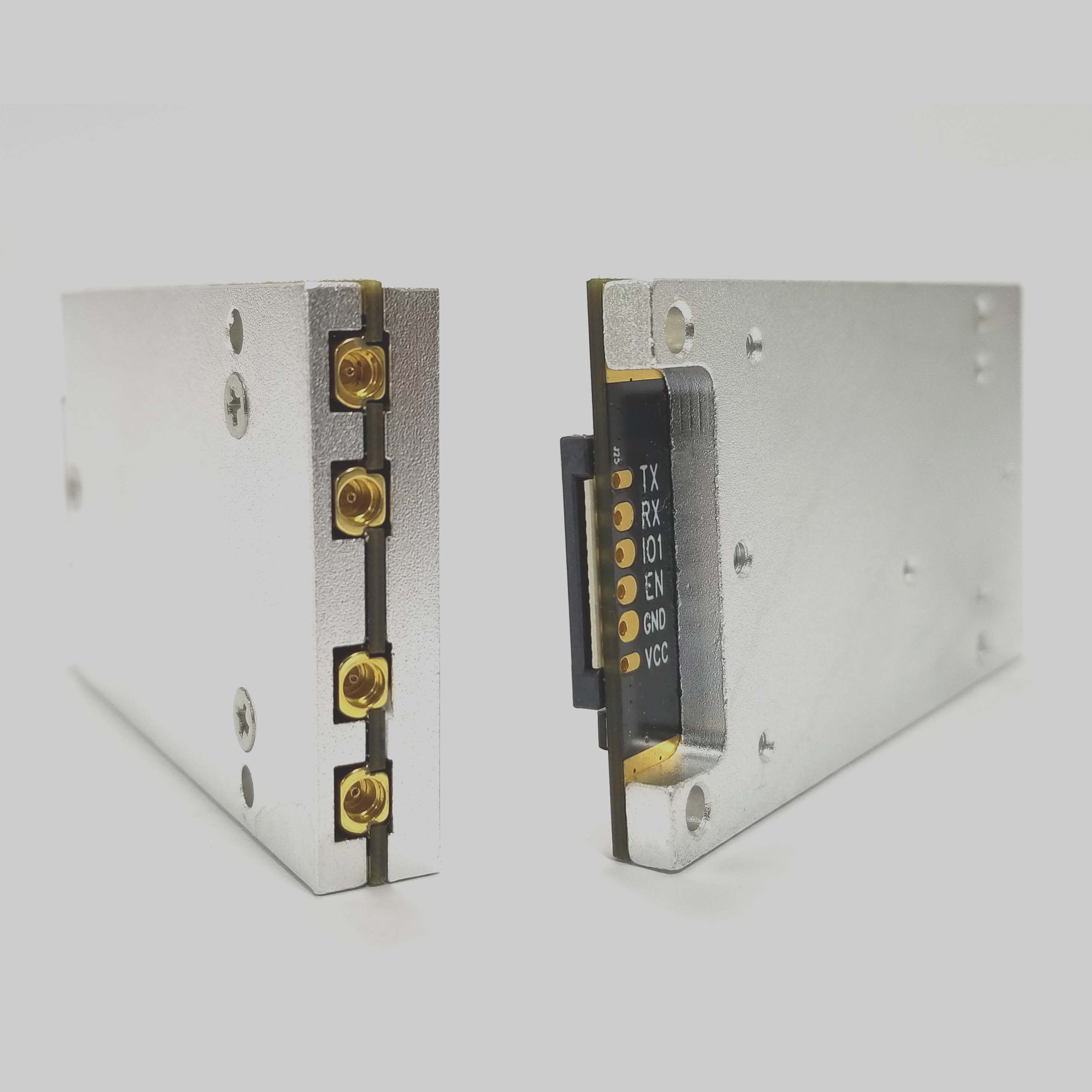 Modulo Winnix 4 porte a lungo raggio TTL uart Protocollo EPC Gen2 Impinj E710 per applicazioni RFID ad alte prestazioni