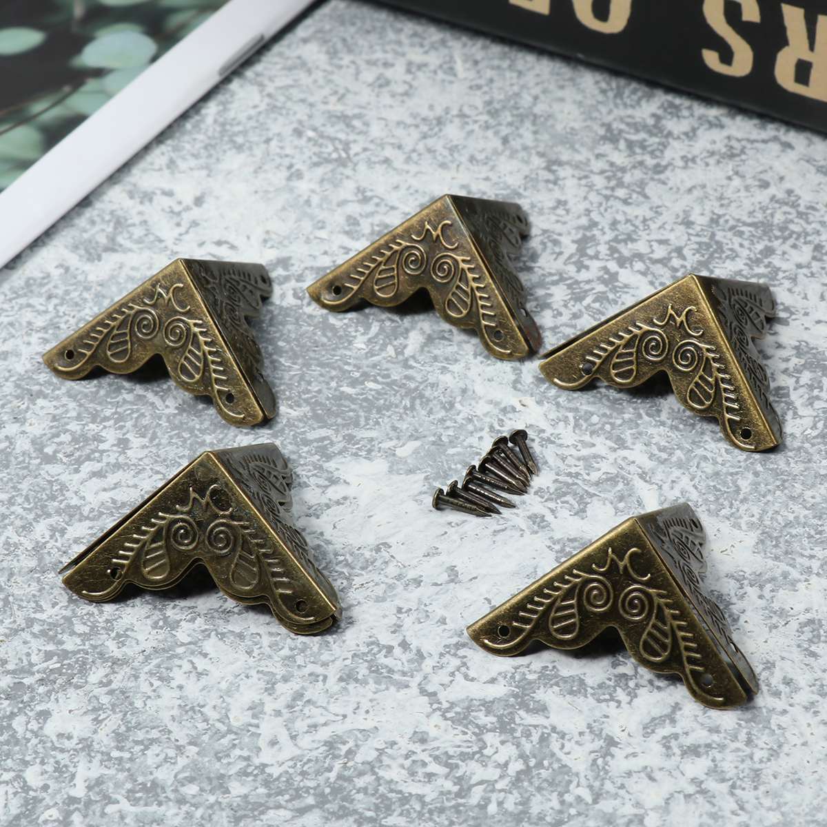 絶妙な金属製のコーナープロテクター、家具プロテクター、ギフトボックス用カバーパッド、ヴィンテージガード、30個