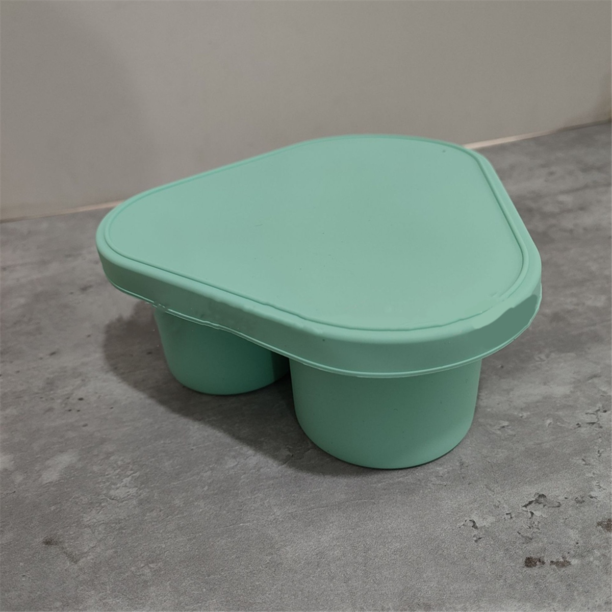 A72P Eiswürfelschale mit Deckel für 30 40 Unzen Becher, 3 Hohlzylinder-Eiswürfelformen für Becher, wiederverwendbare Eiswürfelschale für Getränke, D